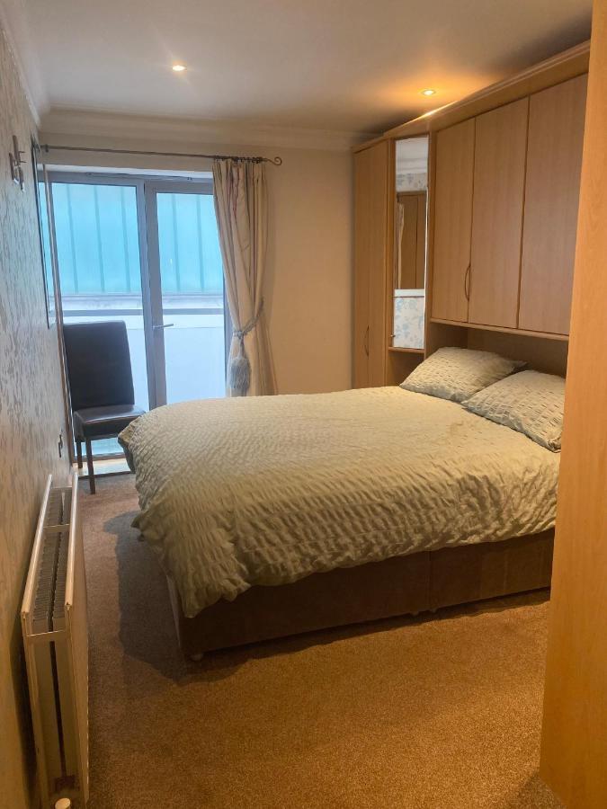 Appartamento Blue Pool View Portrush Esterno foto