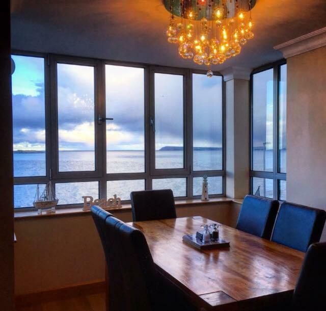 Appartamento Blue Pool View Portrush Esterno foto
